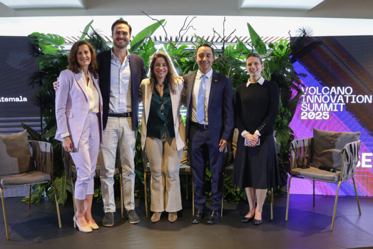From left to right: Christine Wilson, co-founder of El Cubo; Federico Parker, commercial manager of Multimoney Guatemala; Janma Bardi, founder of the Volcano Summit; Juan Aldana, corporate investment manager at Castillo Hermanos; and María José Paiz, manager of Fundación BI at Banco Industrial Guatemala, during the press conference launching the Volcano Innovation Summit in Guatemala City. EFE/Mariano Macz.