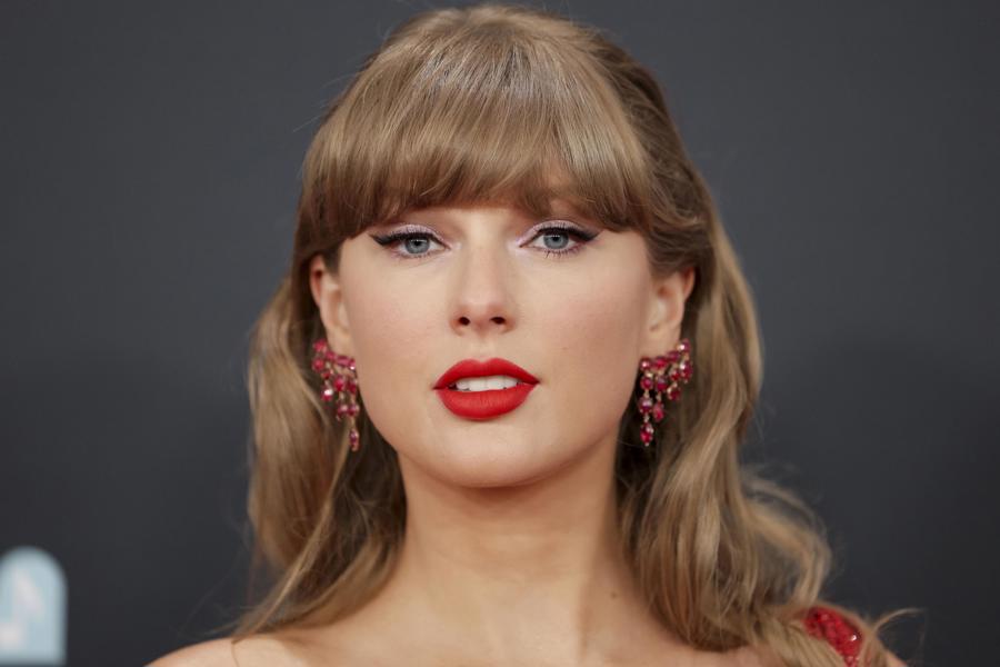 (FILE) US singer-songwriter Taylor Swift on the red carpet for the 67th annual Grammy Awards ceremony at Crypto.com Arena in Los Angeles, California, US, 02 February 2025. EFE/EPA/ALLISON DINNER