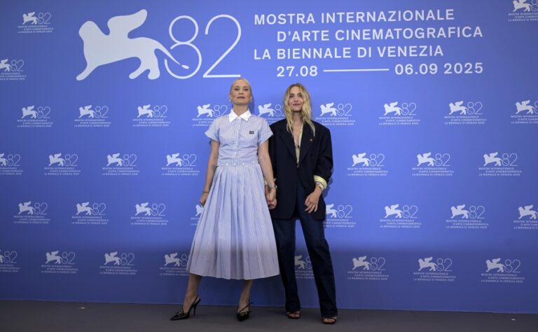 Amanda Seyfried dazzles in Venice at a complex religious musical: “It was cathartic.” Amanda Seyfried dazzles in Venice at a complex religious musical: “It was cathartic.”