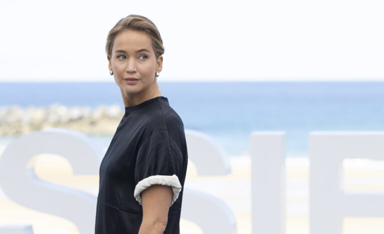 Jennifer Lawrence on Gaza: “I’m terrified,” what’s happening is “genocide.”