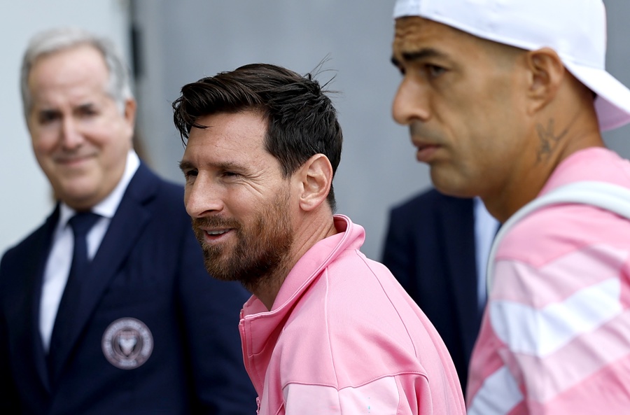 (FILE) Lionel Messi (C) and Luis Suarez of Inter Miami get out of the team bus as the team arrive for the FIFA Club World Cup 2025 match between Inter Miami and Porto in Atlanta, Georgia, USA, 19 June 2025. EFE/EPA/ERIK S. LESSER