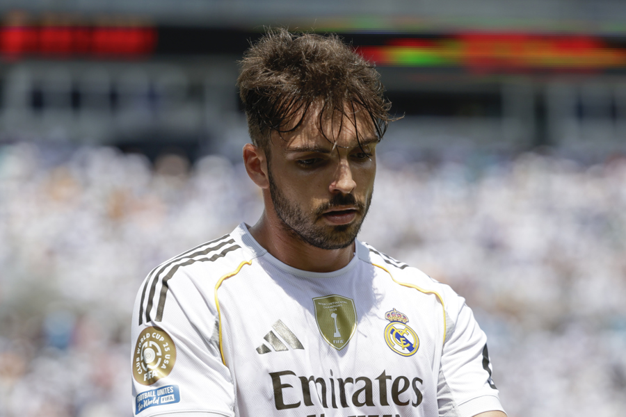 (File) Real Madrid player Raúl Asencio. EFE/ André Coelho