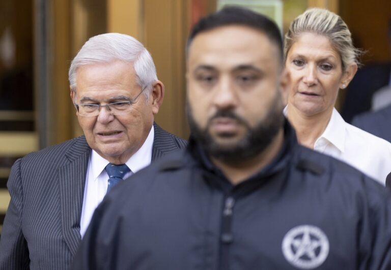 Nadine Menéndez sentenced to 4 year prison term!