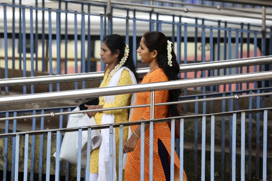 (FILE) Indian women walk in Bangalore, Karnataka state, India. EFE/EPA/JAGADEESH NV