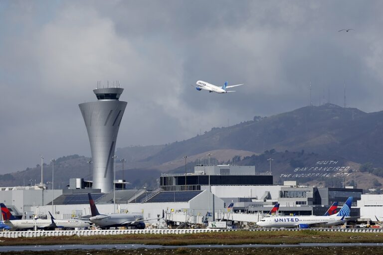 US restores normal air traffic operations after longest govt shutdown!