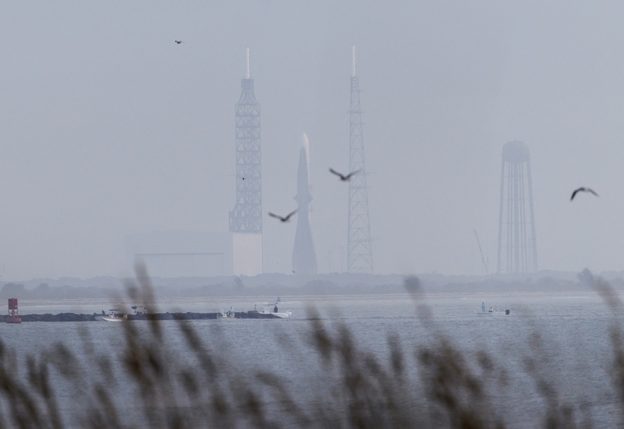 New Glenn's second mission (NG-2) on a Blue Origin's New Glenn rocket is docked at the Space Launch Complex 36 at Cape Canaveral Space Force Station in Florida, USA, Nov. 9, 2025. EFE/EPA/CRISTOBAL HERRERA-ULASHKEVICH
