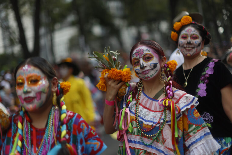 People participate in the Day of the Dead parade in Mexico City, Mexico, 01 November 2025. EFE/ Sashenka Gutierrez