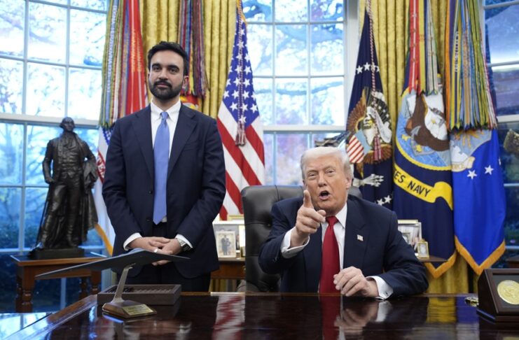 US President Donald Trump (R) meets with New York City mayor-elect Zohran Mamdani (L) in the Oval Office at the White House in Washington, DC, US. November 21, 2025. EFE/EPA/YURI GRIPAS / POOL