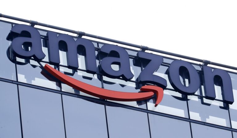 EU opens investigation into Amazon, Microsoft cloud services
