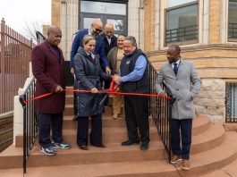La Casa de Don Pedro, one of Newark's leading community development organizations, celebrated the grand opening of the $1.2 million El Barrio Wellness, a comprehensive mental health center located at 76 Clinton Avenue. Present were: Newark’s Mayor Ras J. Baraka; Balpreet Grewal-Virk, PhD, Senior Vice President, Community Health, RWJBarnabas Health; Dr. Enmanuel Mercedes, Licensed Psychologist/Project Director, El Barrio Wellness; Arcelio Aponte, Board Chairman, La Casa de Don Pedro; Rosalina ‘Wendy’ Melendez, Vice President of Programs, La Casa de Don Pedro; Peter T. Rosario, President & CEO, La Casa de Don Pedro; and Patrick O. Council, Newark’s South Ward Councilman.