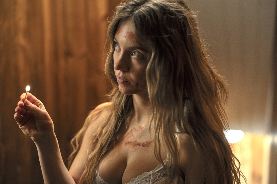 Still image provided by Lionsgate showing Sydney Sweeney (left) as Millie Calloway and Amanda Seyfried (right) as Nina Winchester during a scene from the film 'The Housemaid,' EFE/ Daniel Mcfadden/ Lionsgate