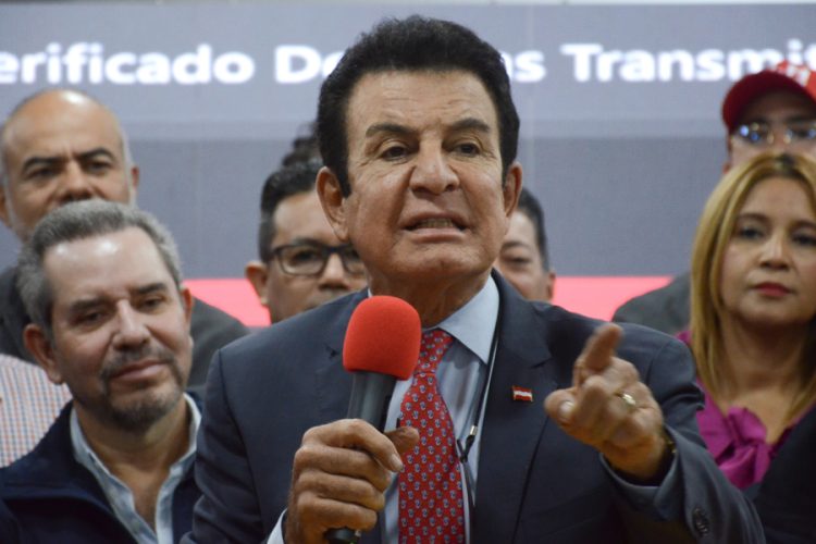 Honduran presidential candidate Salvador Nasralla speaks during the presentation of copies of the voting records in Tegucigalpa, Honduras, 02 December 2025. EFE/ STR
