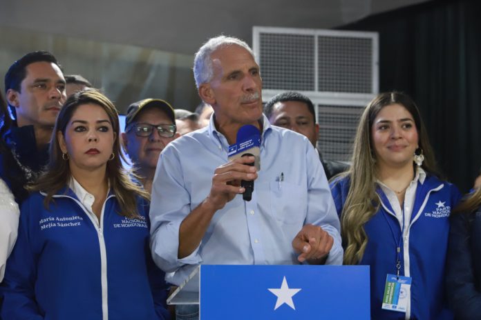 Nasralla opens 10,000-vote lead over Asfura as Honduras resumes preliminary count Presidential candidate of Honduras for the National Party, Nasry Asfura, speaks after the electoral day in Tegucigalpa, Honduras, 30 November 20225. EFE/ STR