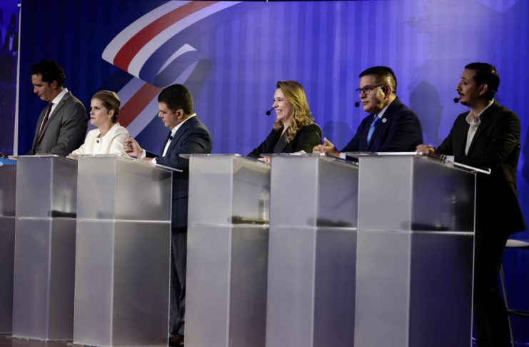 The presidential candidates, from left to right, José Aguilar of the Avanza party; Laura Fernandez, candidate of the Pueblo Soberano party; Alvaro Ramos of the Liberación Nacional party; Claudia Dobles of the Coalición Agenda Ciudadana party; Fabricio Alvarado of the Nueva Republica party; and Ariel Robles of the Frente Amplio party, participate in a debate in San Jose, Costa Rica, 26 January 2026. EFE/Jeffrey Arguedas