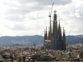 The Sagrada Familia reaches its all-time high in visitors, with 4.9 million in 2025.