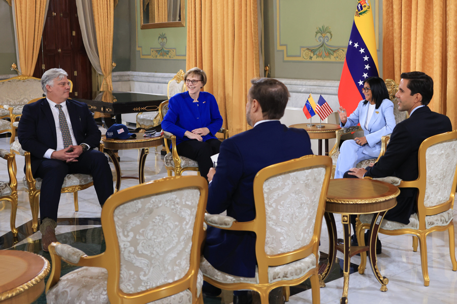 Photo provided by Miraflores Palace of Venezuela's interim president, Delcy Rodríguez (second from right), meeting with the U.S. chargé d'affaires in Venezuela, Laura Dogu (center), and members of the U.S. Senate Foreign Relations Committee as part of the "peace dialogue" between the two countries, March 19 in Caracas, Venezuela. EFE/Miraflores Palace