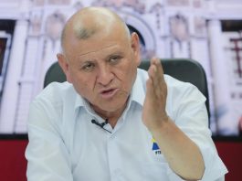 Napoleón Becerra dies in Traffic Accident! Photo released this Sunday by the Andina news agency showing Napoleón Becerra García, presidential candidate for the Workers and Entrepreneurs Party (PTE-Peru). EFE/ANDINA/Verónica Calderón