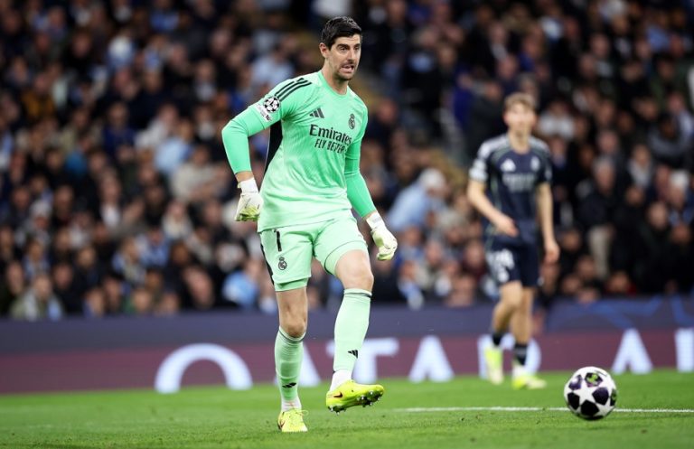 Courtois, out for a month and a half with a muscle injury