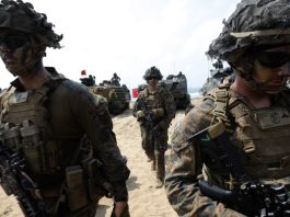 U.S. Army paratroopers deployed to the Middle East! US Marines take part during amphibious assault training as part of the Cobra Gold 2026 joint military exercise, at a military base in Sattahip, Chonburi province, Thailand, 26 February 2026. EFE-EPA/NARONG SANGNAK/FILE