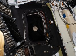 Image released by NASA showing a view of the Moon before the sixth day of flight of the Artemis II mission. EFE/NASA