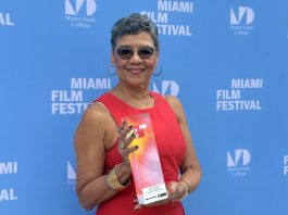 Actress and screenwriter Sonia Manzano poses with the Impact Award presented by the Miami Film Festival (MFF) during the presentation of the documentary 'Street Smart: Lessons from a TV Icon' on April 11, 2026, in Miami, Florida. EFE/Antoni Belchi