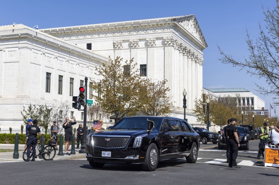 The limousine carrying US President Donald Trump departs the Supreme Court as the high judges hear oral arguments in Washington, DC, US. Apr. 01, 2026. EFE/EPA/JIM LO SCALZO