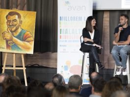 Barcelona defender Eric Garcia, alongside the general director of the Avan Foundation, Anna Soler (left), during the presentation of the 21st edition of the book 'Solidarity Stories of Sport' at the Old Damm Factory. Garcia asserted that being eliminated by Atlético de Madrid in the Champions League quarterfinals "does not diminish" their achievements in LaLiga EA Sports, a competition the Blaugrana lead by nine points over Real Madrid with seven matchdays remaining. EFE/Marta Pérez