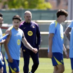 Hansi Flick at the helm in Barcelona until 2028!