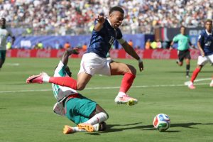 Mbappé scores 2 goals against Senegal (3-1) at NJ’s MetLife Stadium!