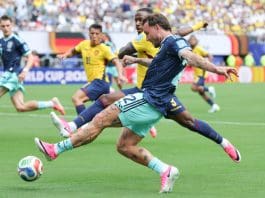 John Yeboah (back) of Ecuador vies for the ball with David Raum of Germany during a Group E match at the 2026 FIFA World Cup between Ecuador and Germany at MetLife stadium in New Jersey, United States, Jun 25, 2026. EFE/ Sebastiao Moreira