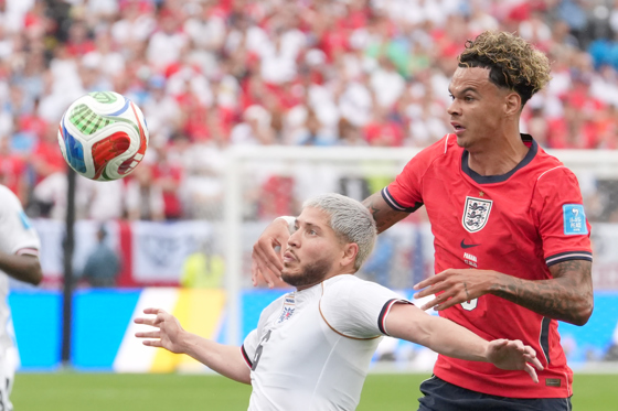 Cristian Martinez (L) of Panama vies for the ball with Nico OReilly of England during a Group L match of the 2026 FIFA World Cup between Panama and England at MetLife Stadium in New Jersey, United States, 27 June 2026. EFE/ Angel Colmenares