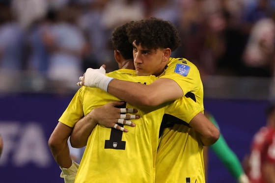 Goalkeeper Vozinha of Cape Verde embraces his teammate goalkeeper CJ dos Santos (R) the FIFA World Cup 2026 group stage match Uruguay against Cape Verde, in Miami, Florida, USA, 21 June 2026. EFE-EPA/CRISTOBAL HERRERA-ULASHKEVICH