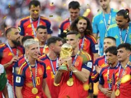 Spain wins World Cup 2026! Spanish players celebrate with the trophy this Sunday after defeating Argentina in the final match of the 2026 FIFA World Cup at MetLife Stadium in New Jersey (United States) Jul 19, 2026. EFE/Octavio Guzman