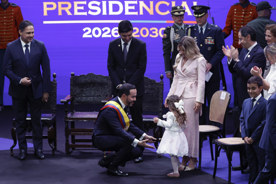 Abelardo de la Espriella sworn in as President of Colombia Colombian President Abelardo de la Espriella (center-left) greets one of his daughters and his wife, Ana Lucía Pineda (center-right), during his inauguration ceremony as president of Colombia for the 20262030 term, this Friday in Cali, Colombia, Aug. 7, 2026. EFE/Mauricio Dueñas Castañeda