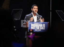 Abdul wins Michigan Senate Primary! Detroit, Michigan, 05/08/2026.- Democratic Senate candidate from Michigan Abdul El-Sayed speaks to his supporters at his primary election night watch party in Detroit, Michigan, USA, 05 August 2026. El-Sayed currently leads his Democratic challenger, Haley Stevens. (Elecciones) EFE/EPA/DIEU-NALIO CHERY