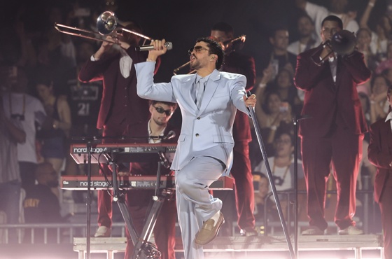 Puerto Rican singer Bad Bunny (C) performs during the first of two closing concerts of his 'Debí tirar más fotos' international tour, at Hiram Bithorn Stadium in San Juan, Puerto Rico, 22 August 2026. EFE/EPA/Thais Llorca