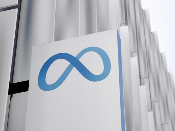 (FILE).- Meta signage hangs on the Meta store in Burlingame, California, USA, 29 January 2025. The company is scheduled to report fourth-quarter financial results after the market closes. EFE/EPA/JOHN G. MABANGLO