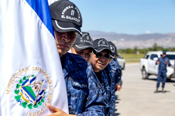 Members of a military contingent from El Salvador arrive in Haiti on Tuesday in Port-au-Prince to support the missionled by the Kenyan policethat will help combat gangs. EFE/ Mentor David Lorens/FILE