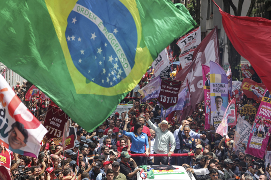 The president of Brazil and candidate for reelection, Luiz Inacio Lula da Silva (C), participates alongside the Minister of Environment and Climate Change, Marina Silva (R), and senate candidate Simone Tebet (L) in a motorcade in Sao Paulo, Brazil, 03 October 2026. EFE/ Sebastiao Moreira
