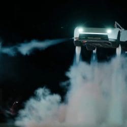 Tesla unveils a New Roadster Generation!