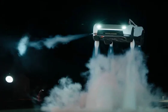 Tesla unveils a New Roadster Generation!